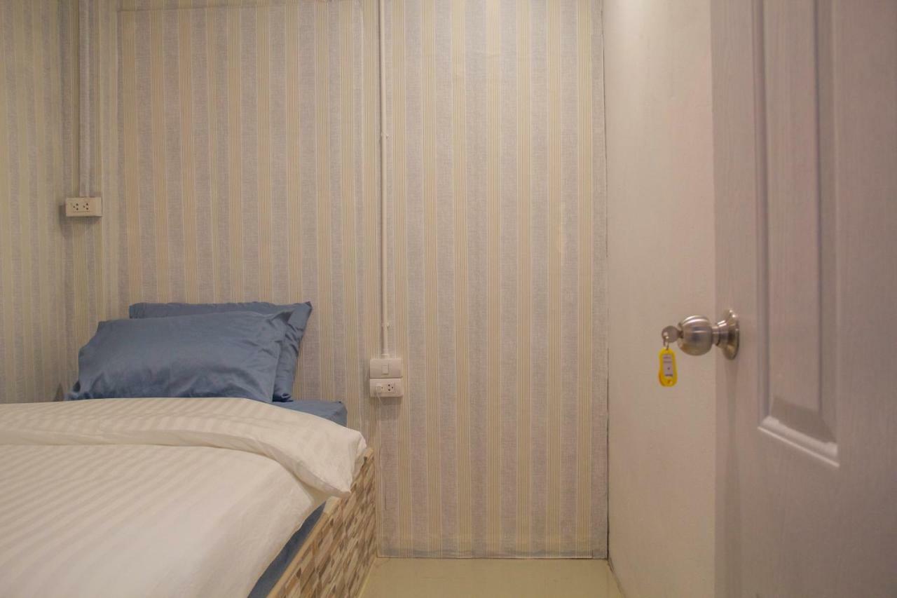 Fun Wan Hostel Bangkok Eksteriør billede