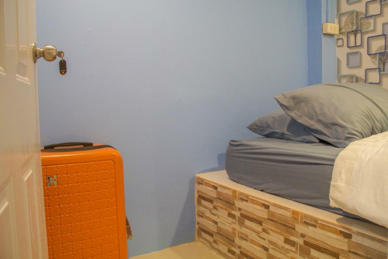 Fun Wan Hostel Bangkok Eksteriør billede