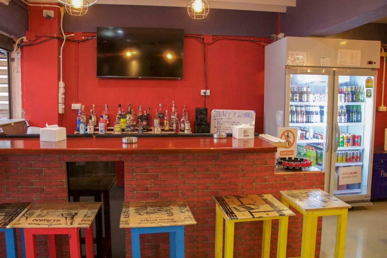 Fun Wan Hostel Bangkok Eksteriør billede