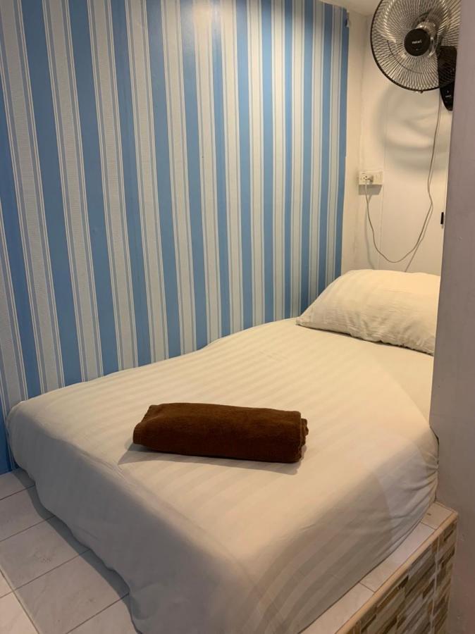 Fun Wan Hostel Bangkok Eksteriør billede