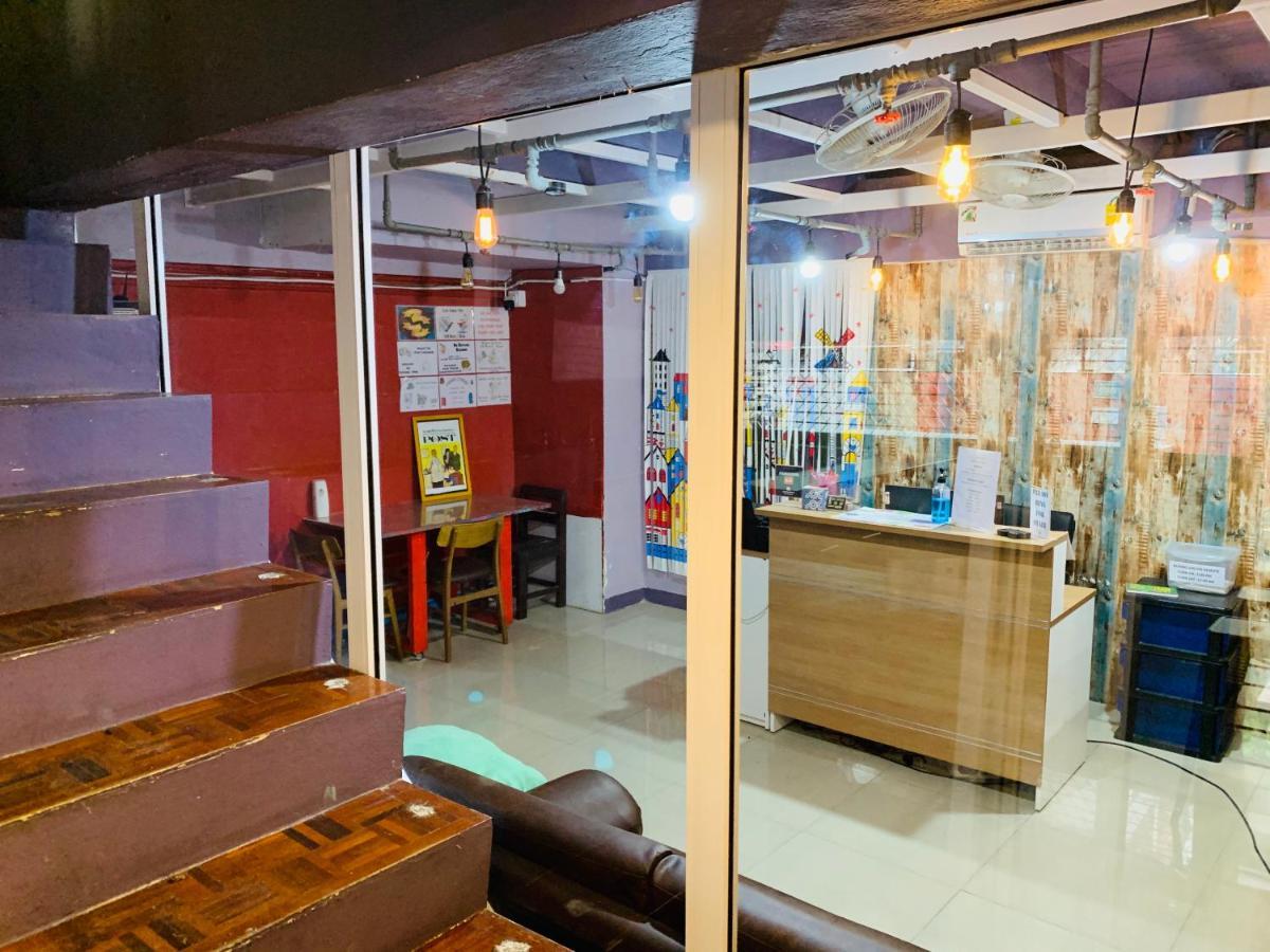 Fun Wan Hostel Bangkok Eksteriør billede